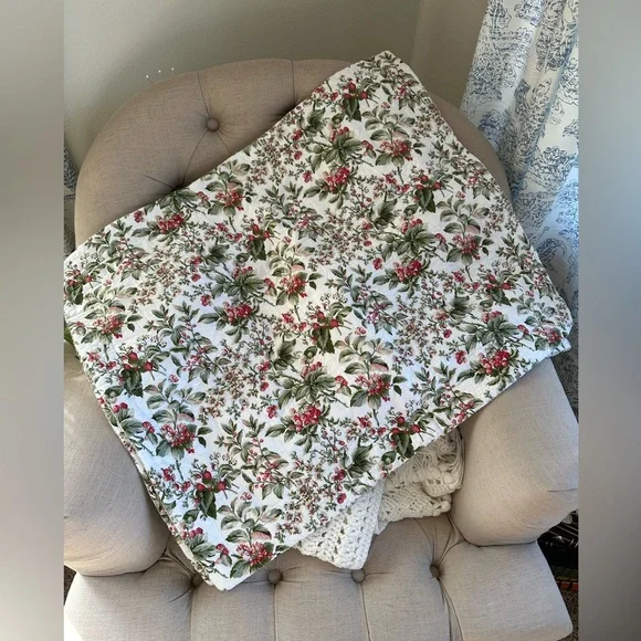 Vintage Laura Ashley raspberry/green plaid print quilted pillow shams - Picture 2 of 10